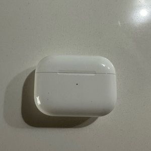 AirPod pro charging case ONLY